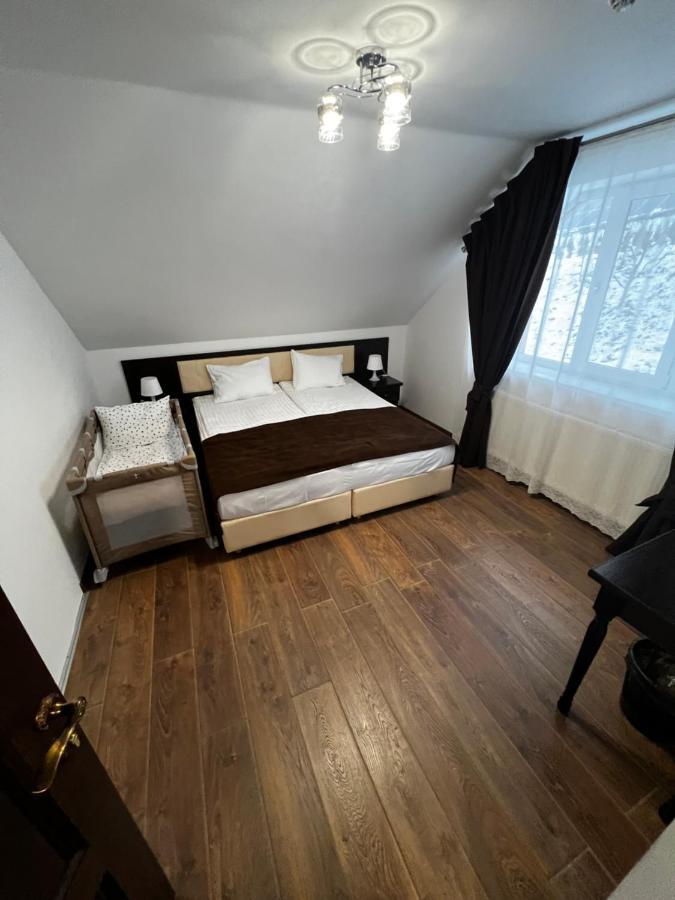 Купецький Двір Hotell Mizhhirya  Exteriör bild